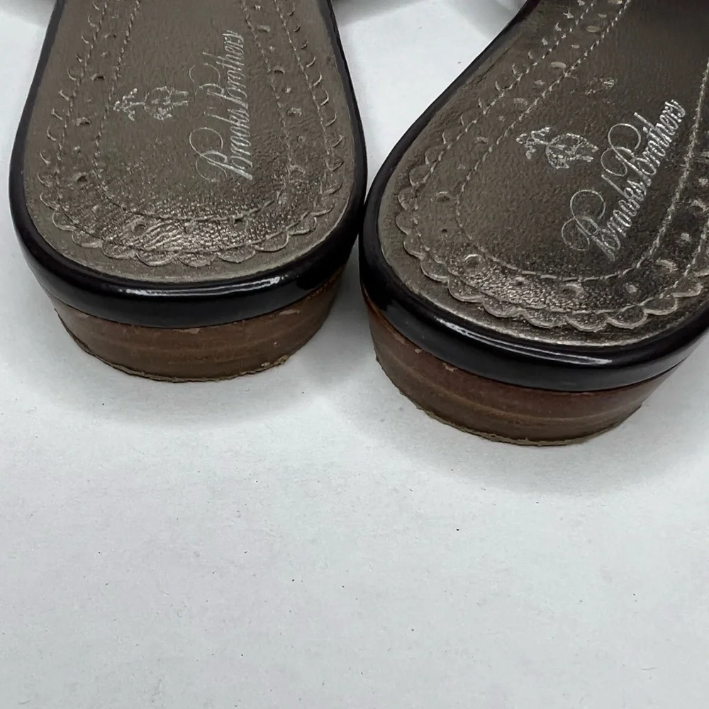 Brooks Brothers Criss Cross Patent Leather Slide Sandals